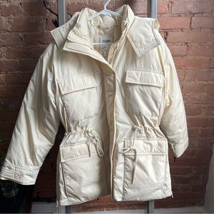 Abercrombie & Fitch cream puffer jacket